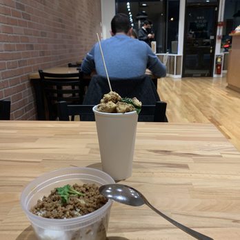 Grandma’s Kitchen - I ordered Popcorn chicken, pork rice and mango milk with bubble. All are great! Highly recommend! - Bubble Tea Near Me - Newton, Massachusetts Grandma’s Kitchen - I ordered Popcorn chicken, pork rice and mango milk with bubble. All are great! Highly recommend! - Bubble Tea Near Me - Newton, Massachusetts