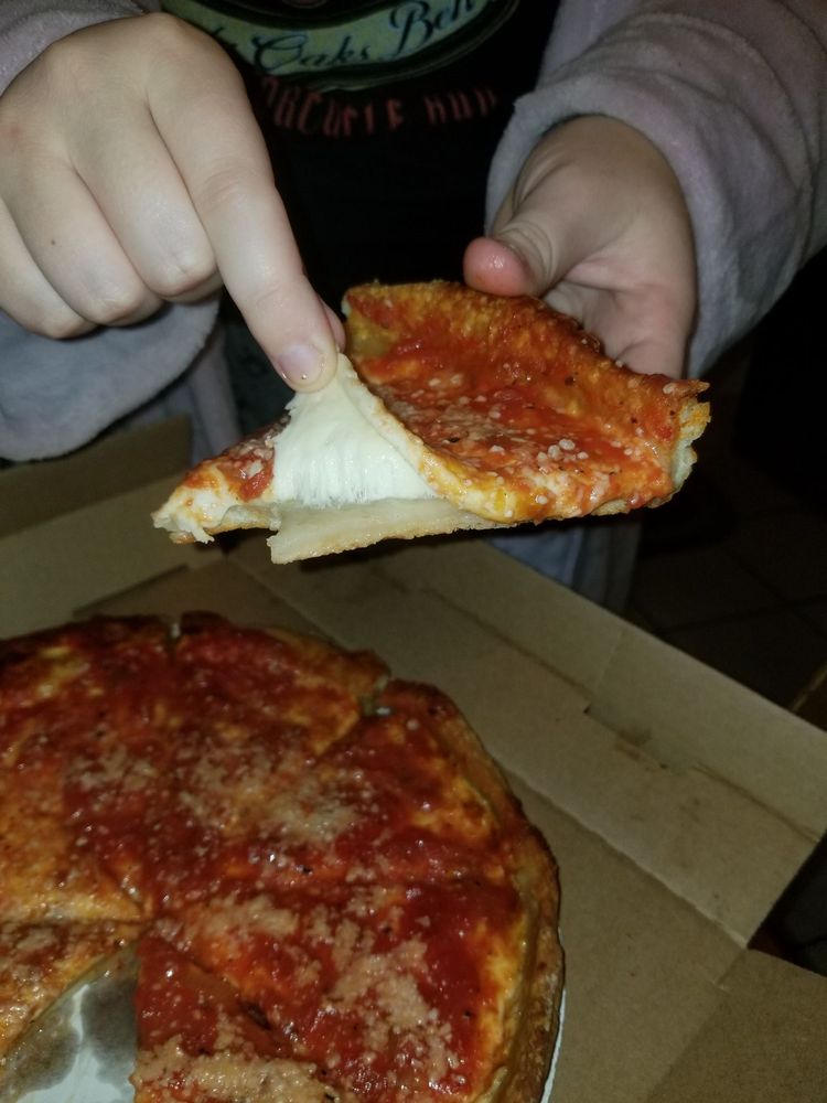 BARRACO’S PIZZERIA CLOSED Updated May 2024 21 Photos & 47 Reviews 5740 W 87th St