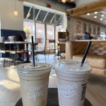Summer Moon Coffee - Iced latte frozen hot chocolate - Coffee & Tea Near Me - Wheaton, Illinois Summer Moon Coffee - Iced latte frozen hot chocolate - Coffee & Tea Near Me - Wheaton, Illinois