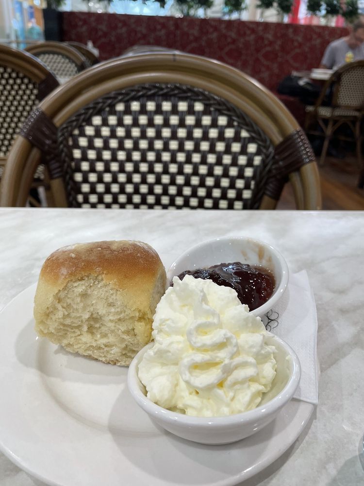 SHINGLE INN 1.4 km Kiosk 305 Level 3 Westfield Hornsby, Hornsby New