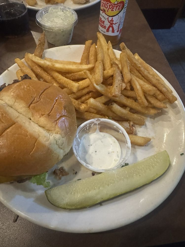 Blackbeard's Tavern Logo