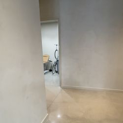 SEV Laser - Large hallway to treatment rooms