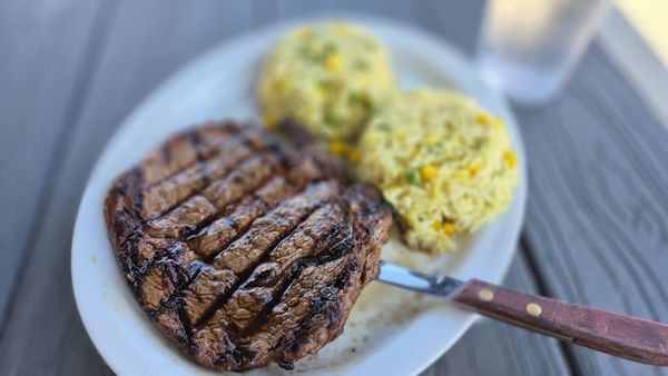 Dawson's On Main by null