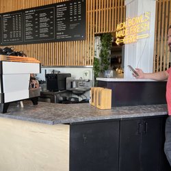 Honour Coffee & Raw Juice - Inside