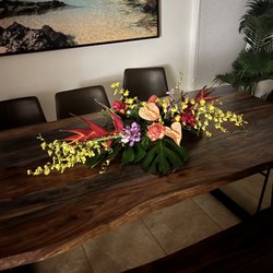 Maui Blooms - Dinning room table arrangement