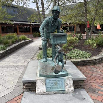 Brick Marketplace - Shopping Centers Near Me - Newport, Rhode Island Brick Marketplace - Shopping Centers Near Me - Newport, Rhode Island