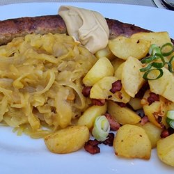 Zum Goldenen Schwan - Riesenbratwurst