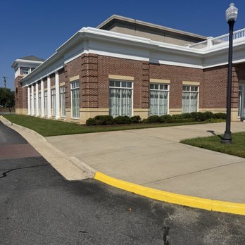 Hilton Garden Inn Suffolk Riverfront - Hotels Near Me - Suffolk, Virginia