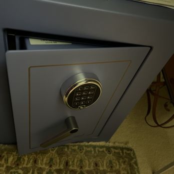 OTW Locksmith - Safe entry, safe sales, installation and programming - Keys & Locksmiths Near Me - Boca Raton, Florida