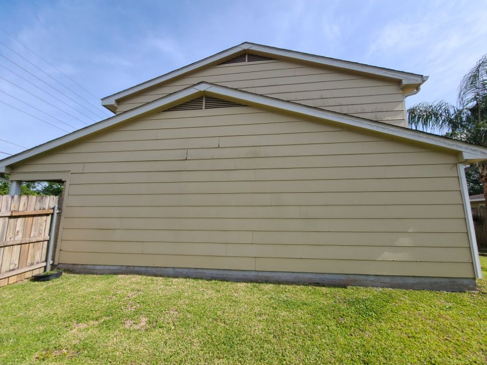 Slide of R.Leons Construction