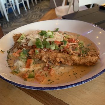 Taste Bar + Kitchen - Southern Fried Fish and Grits - Cocktail Bars Near Me - Houston, Texas