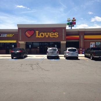 Love's Travel Stop - Gas Stations Near Me - Jasper, Tennessee