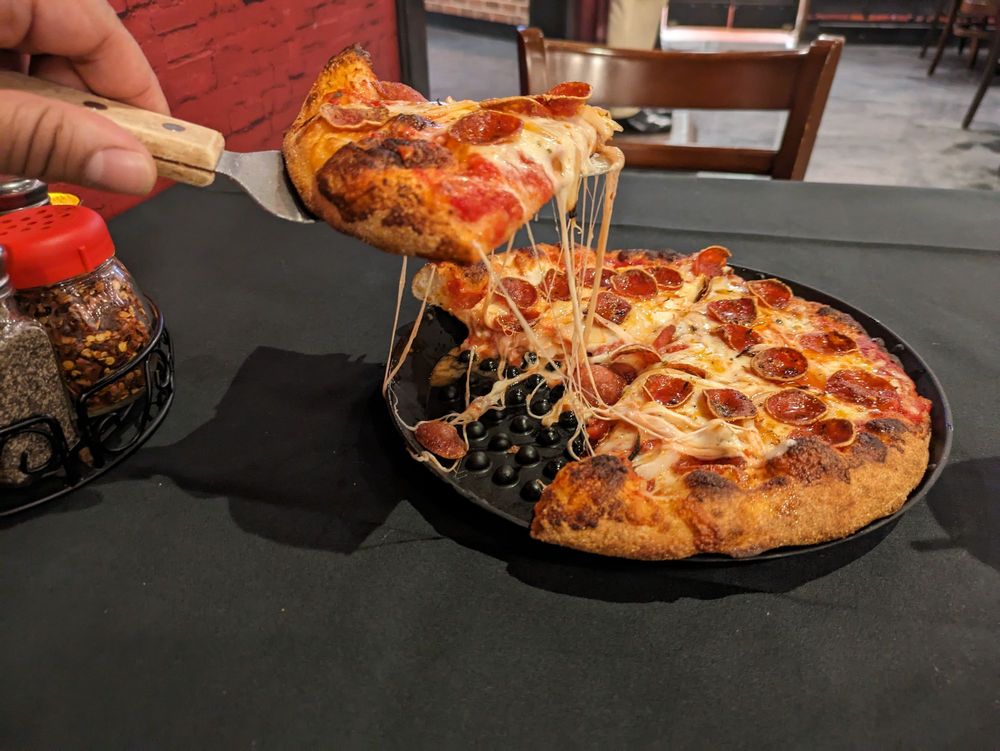Little Pops New York Pizzeria Logo