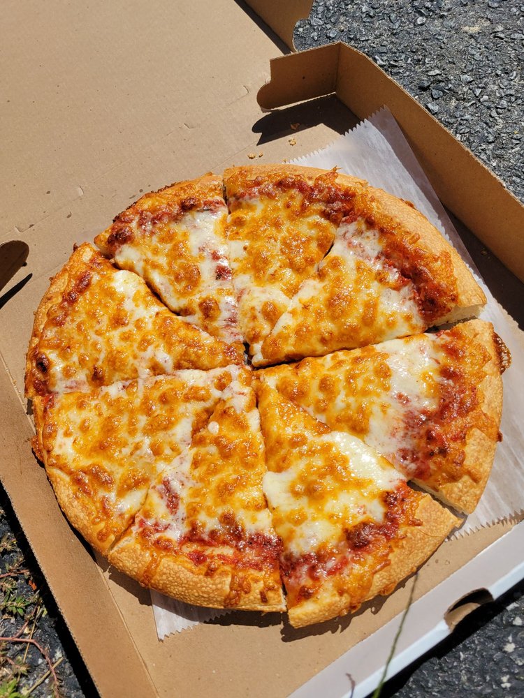 PIZZA AMORE Updated September 2024 49 Photos & 39 Reviews 2792