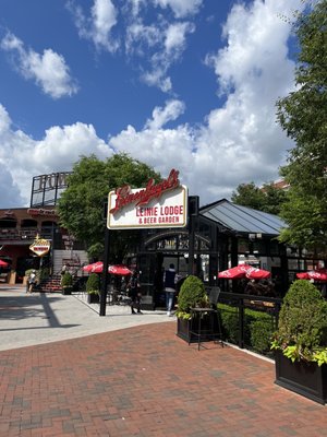 Power Plant Live! by null