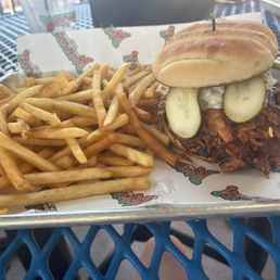 Pulled pork sandwich Pulled pork sandwich