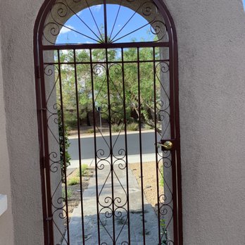 AR Iron - "Eyesore" gate with no lock or style - Fences & Gates Near Me - Henderson, Nevada