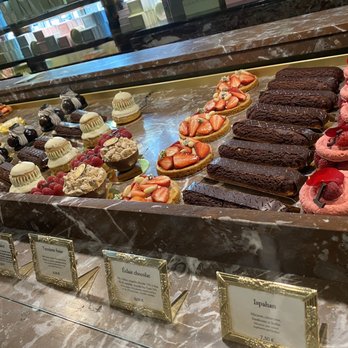 Ladurée - Macarons Near Me - Paris, 75 Ladurée - Macarons Near Me - Paris, 75