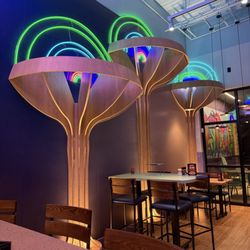 Mellow Mushroom - Riverview - Inside