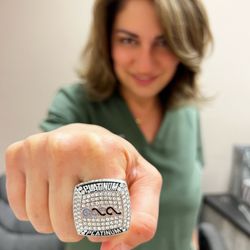 Viva Smile - Celebrating Invisalign Platinum status
