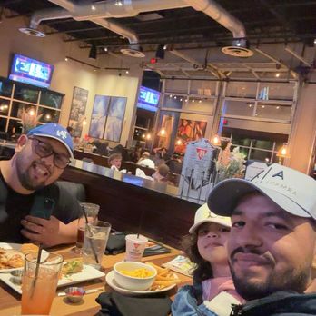 BJ's Restaurant & Brewhouse - New American Near Me - Bakersfield, California