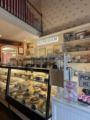 The CakeRoom by null