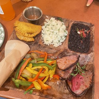 The Hideaway - Brisket Fajitas and Chicken Empanadas - Steakhouses Near Me - Beverly Hills, California The Hideaway - Brisket Fajitas and Chicken Empanadas - Steakhouses Near Me - Beverly Hills, California