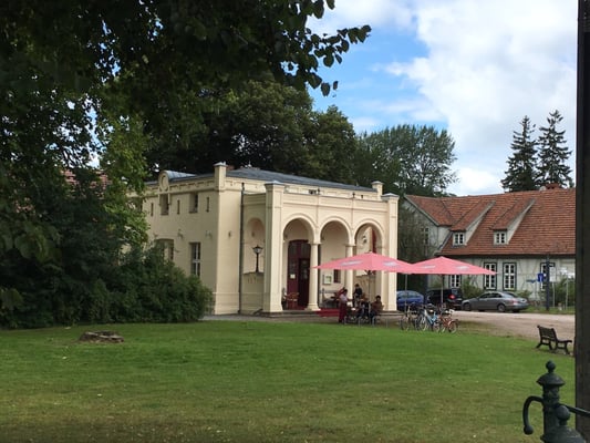 Restaurant und Kaffeehaus Alte Wache by null