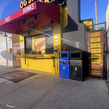 OG Smash Burger - Clean and can't miss the yellow umbrellas! - Burgers Near Me - Glendale, California OG Smash Burger - Clean and can't miss the yellow umbrellas! - Burgers Near Me - Glendale, California