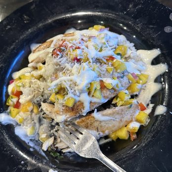 Hurricane Mo's - CocoMo Mahi Bowl - Bars Near Me - Kitty Hawk, North Carolina