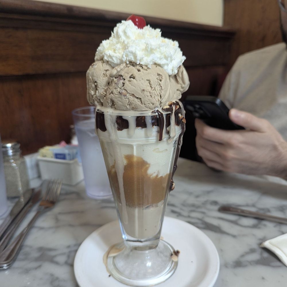 Fentons Creamery - Black and tan - Ice Cream & Frozen Yogurt Near Me - Oakland, California Fentons Creamery - Black and tan - Ice Cream & Frozen Yogurt Near Me - Oakland, California