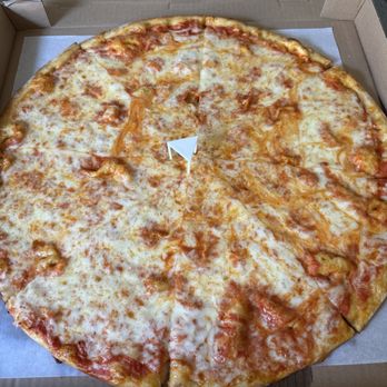 Marilyn’s Pizza - Cheese 20" Pie - Pizza Near Me - Sacramento, California Marilyn’s Pizza - Cheese 20" Pie - Pizza Near Me - Sacramento, California