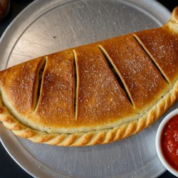 Yogi's Pizzeria