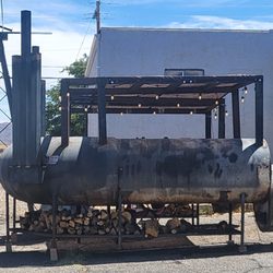 Huge BBQ full of delish meat