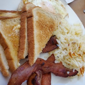 Pop's Bar and Grill Millington - Crispy Bacon, 2 eggs over medium, wheat toast, and hasbrowns - American Near Me - Millington, Tennessee Pop's Bar and Grill Millington - Crispy Bacon, 2 eggs over medium, wheat toast, and hasbrowns - American Near Me - Millington, Tennessee