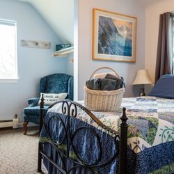 Adams Street Bed & Breakfast - Adams Street Bed & Breakfast