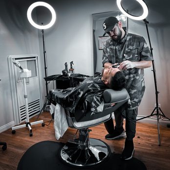 Picutsso Barbershop Studio - Barbers Near Me Picutsso Barbershop Studio - Barbers Near Me