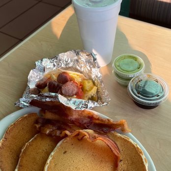 Mama Margies - Country sausage and egg taco. Pancakes with bacon. Love the spice in the country sausage. Salsa verde and ice tea. - Mexican Near Me - San Antonio, Texas Mama Margies - Country sausage and egg taco. Pancakes with bacon. Love the spice in the country sausage. Salsa verde and ice tea. - Mexican Near Me - San Antonio, Texas