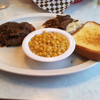 Troy's 105 Diner - Hamburger Steak plate with mushroom gravy, mashed potatoes and buttered corn - Diners Near Me - Boone, North Carolina Troy's 105 Diner - Hamburger Steak plate with mushroom gravy, mashed potatoes and buttered corn - Diners Near Me - Boone, North Carolina