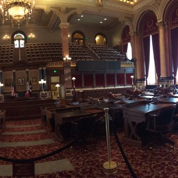Iowa State Capitol - Landmarks & Historical Buildings Near Me - Des Moines, Iowa Iowa State Capitol - Landmarks & Historical Buildings Near Me - Des Moines, Iowa