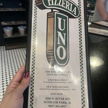 Pizzeria Uno - O'Hare Area - Pizza Near Me - Schiller Park, Illinois