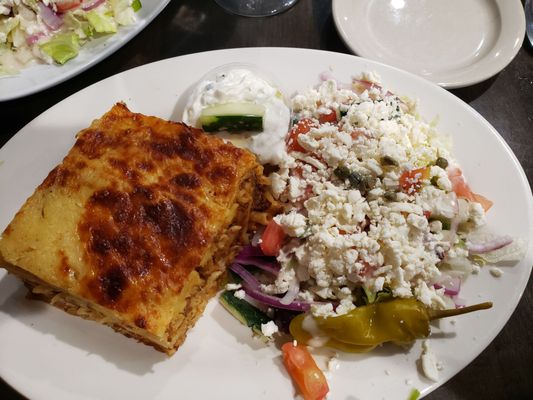Barry’s Greek Grill by null