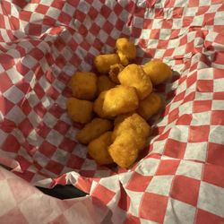 Longhorn Bar - Cheese curds