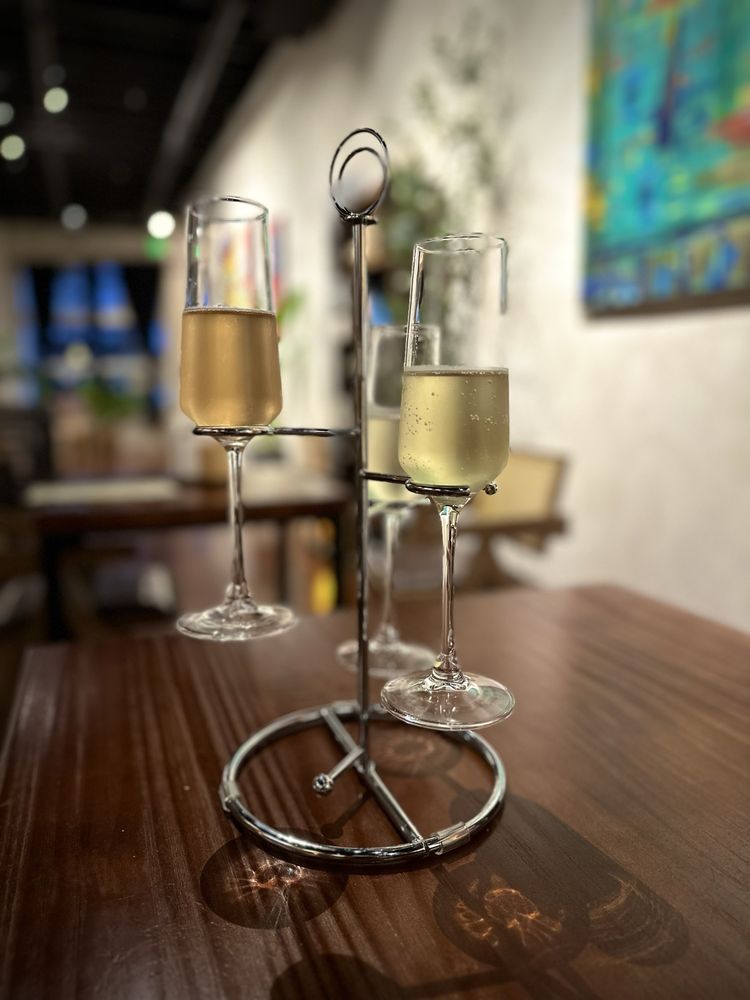 A2 Wine Bar Logo