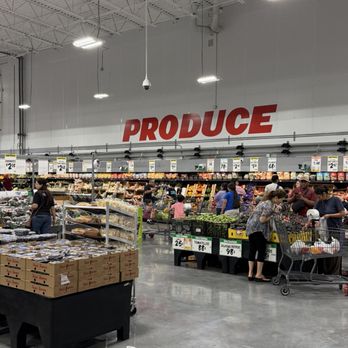 WinCo Foods - Produce area - Grocery Near Me - Renton, Washington