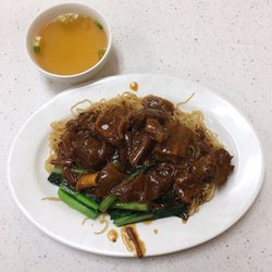 Jia Jia Lok Chinese Restaurant - Beef Brisket & Beef Tendon Lo Mein - authentic Cantonese flavour