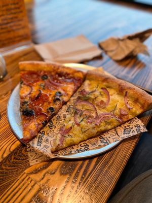 Fat Lip Pizza & Beer by null