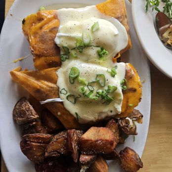 Bacon & Butter - Grilled cheese benedict - Breakfast & Brunch Near Me - Sacramento, California Bacon & Butter - Grilled cheese benedict - Breakfast & Brunch Near Me - Sacramento, California