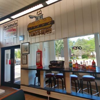 Tony's Subs - Interior - Sandwiches Near Me - Deerfield, Illinois Tony's Subs - Interior - Sandwiches Near Me - Deerfield, Illinois