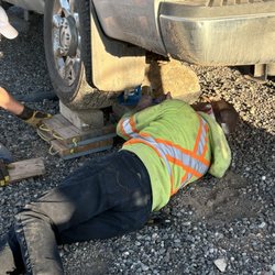 Bear Valley RV & Camping Resort - Manager helping